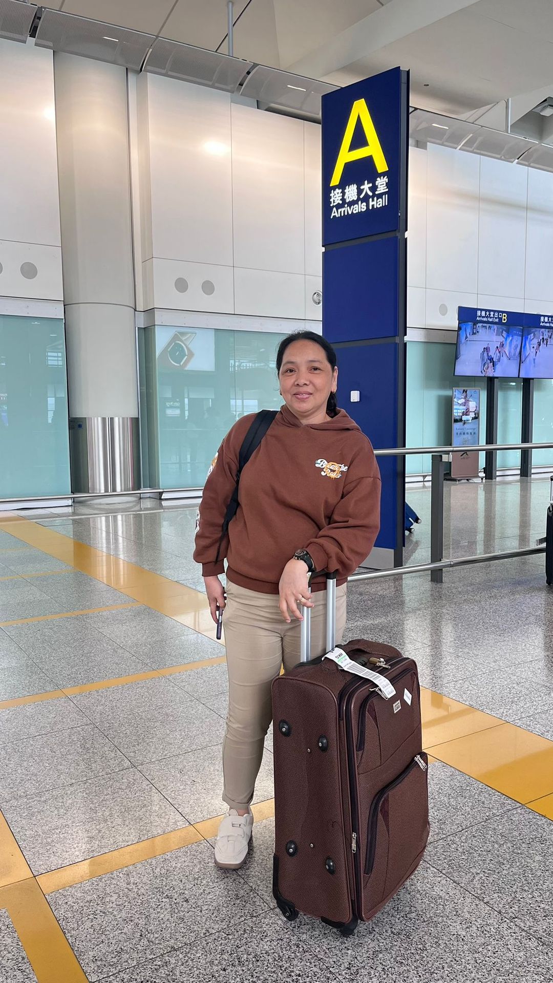 arrival to hong kong